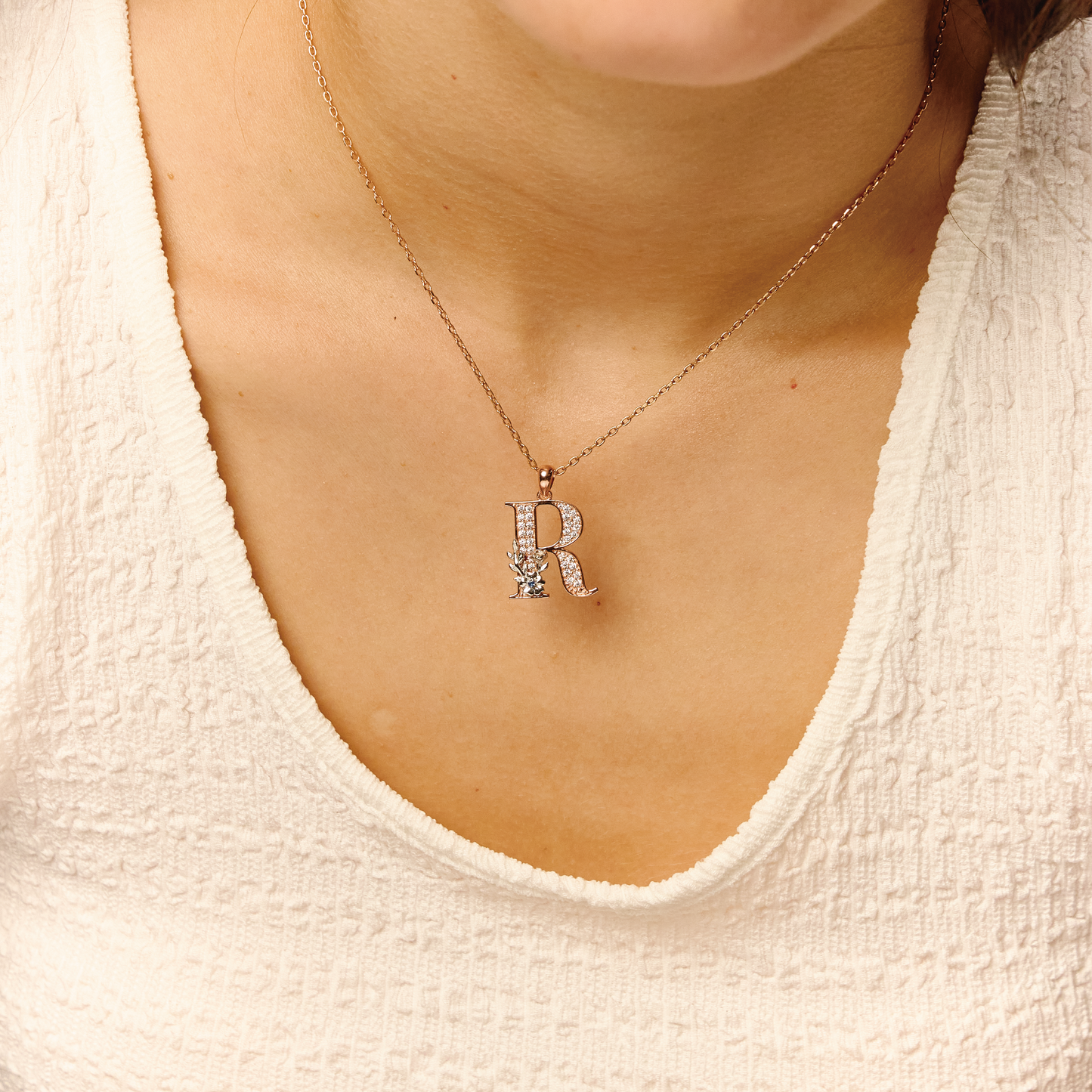 Everbloom Initials Pendant "R"